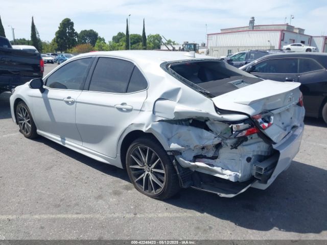 2022 TOYOTA CAMRY 4T1G11AK2NU035085 Photo 2