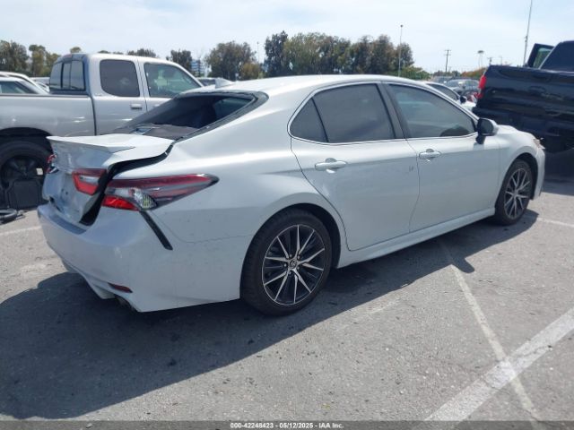 2022 TOYOTA CAMRY 4T1G11AK2NU035085 Photo 3