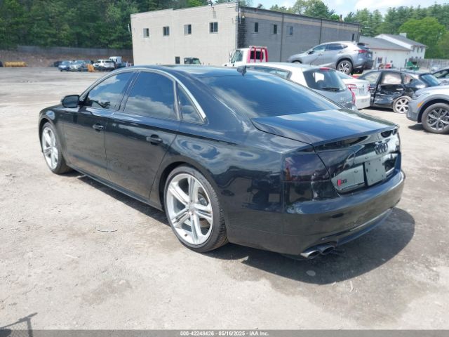 2013 AUDI S8 WAUD2AFD0DN010609 Photo 2