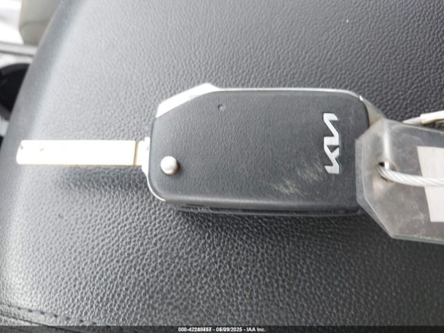 KNDPUCDF6R7283396 KIA Sportage Lx