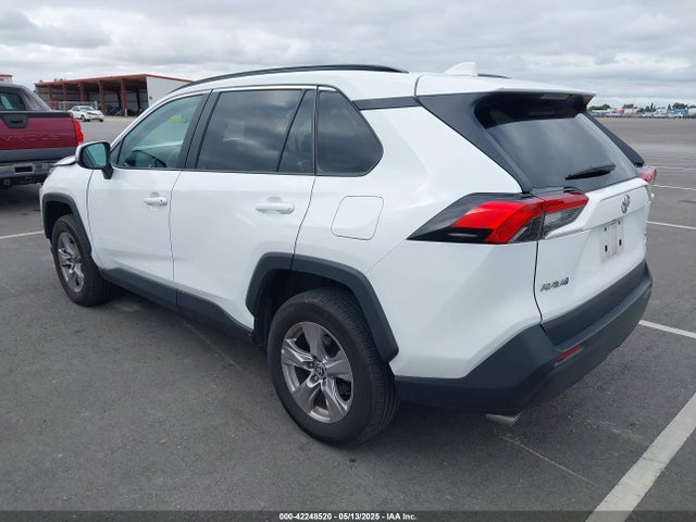 2T3P1RFV6NW315780 Toyota Rav4 Xle