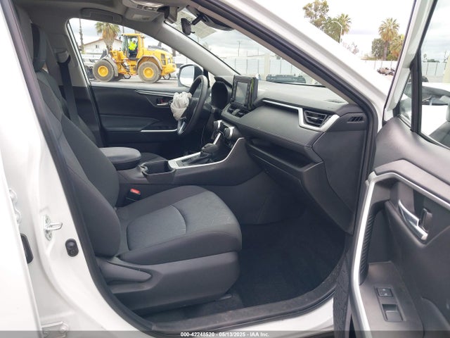 2T3P1RFV6NW315780 Toyota Rav4 Xle