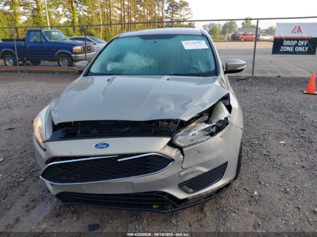 1FADP3K26FL227624 Ford FOCUS SE