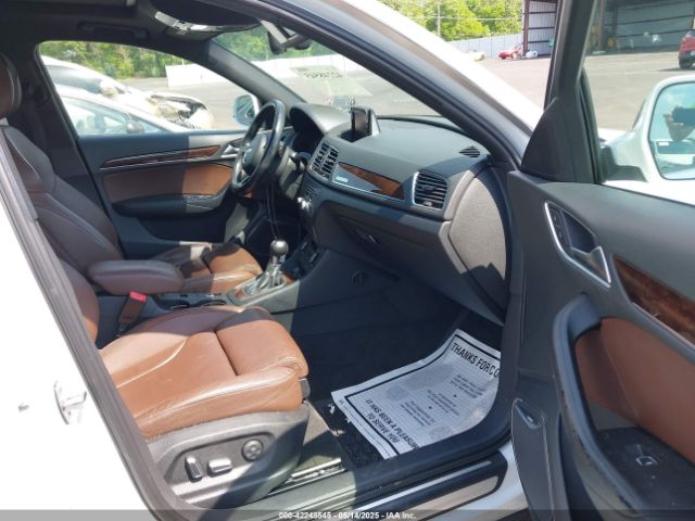 WA1GFCFS9GR024143 Audi Q3 2.0t Premium Plus