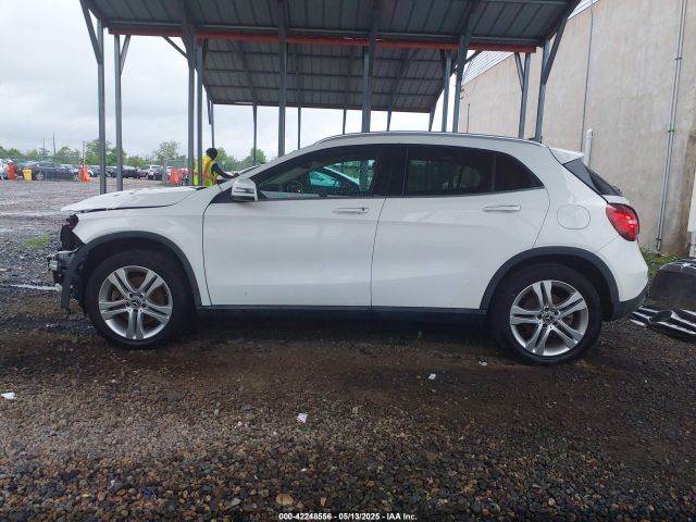 WDCTG4GB8LU026361 Mercedes-Benz Gla 250 4matic