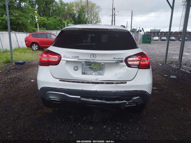 WDCTG4GB8LU026361 Mercedes-Benz Gla 250 4matic