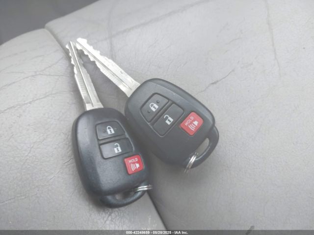 JTDKDTB3XH1591997 Toyota Prius C Two