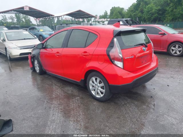 JTDKDTB3XH1591997 Toyota Prius C Two