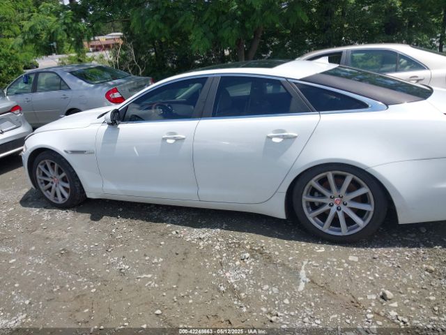 SAJWA1CZ0F8V75119 Jaguar XJ