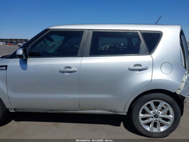 KNDJP3A5XK7691270 KIA SOUL +