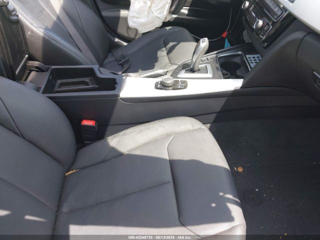 2018 BMW 320I WBA8A3C5XJA505576 Photo 4