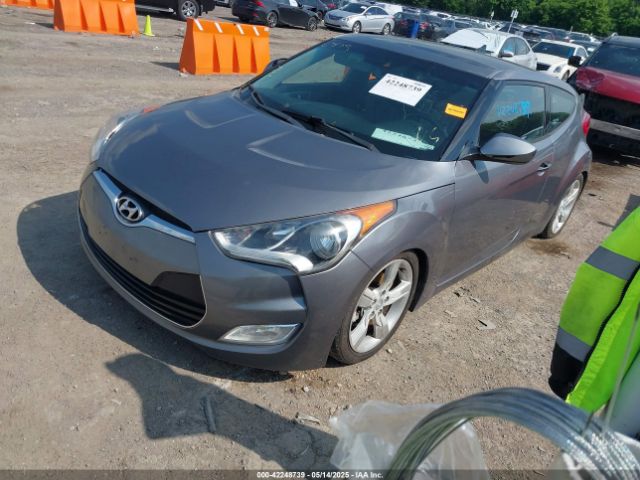 KMHTC6AD2EU216453 Hyundai Veloster Base W/black