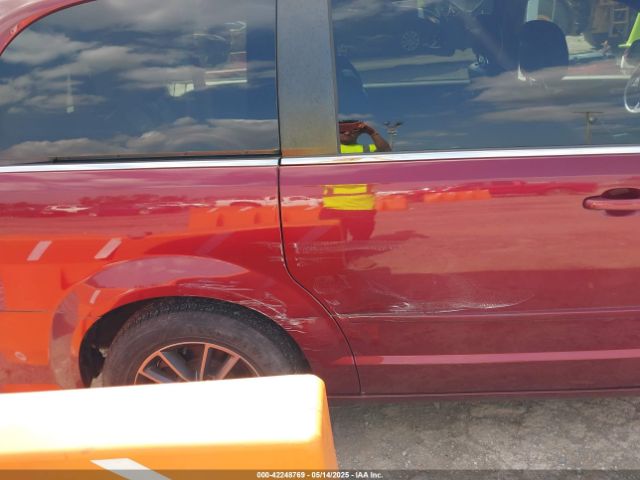 2C4RDGCG7HR554103 Dodge Grand Caravan Sxt