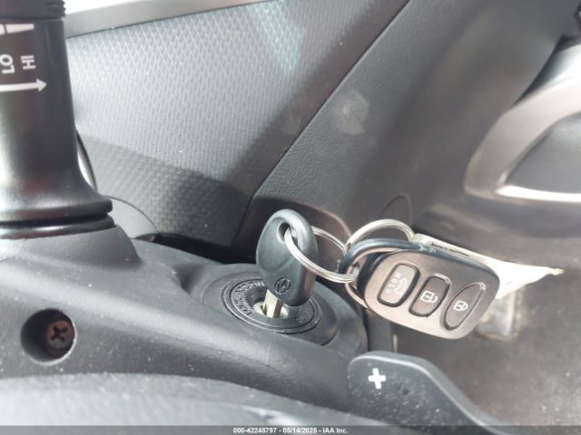 KNDJP3A57E7005626 KIA SOUL +