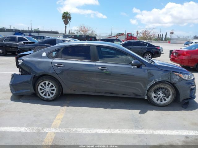 3KPF24AD6KE062882 KIA FORTE FE