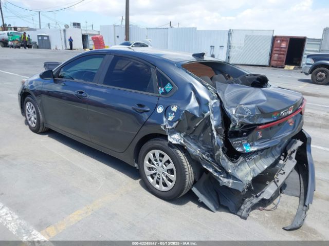 3KPF24AD6KE062882 KIA FORTE FE