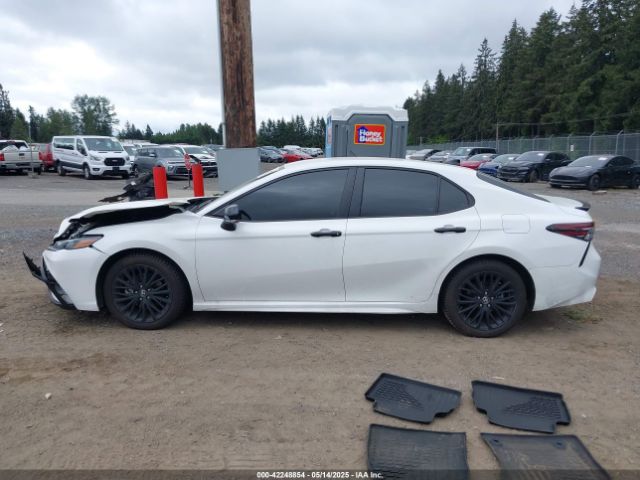 4T1T31AK1NU045082 Toyota Camry Nightshade Edition Hybrid
