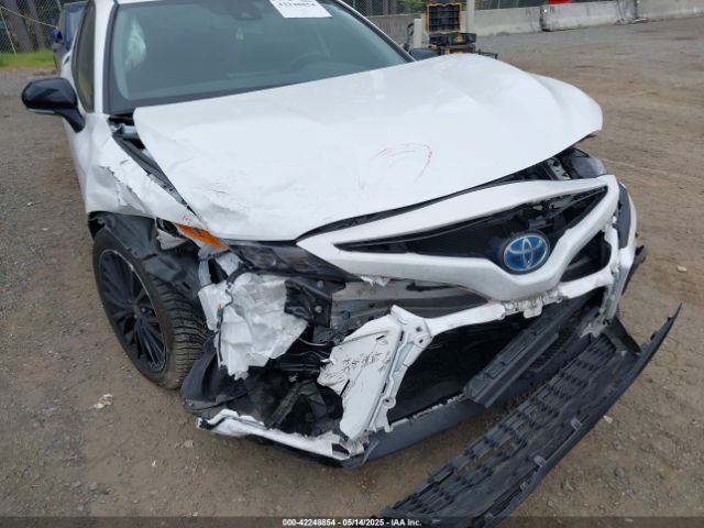 4T1T31AK1NU045082 Toyota Camry Nightshade Edition Hybrid