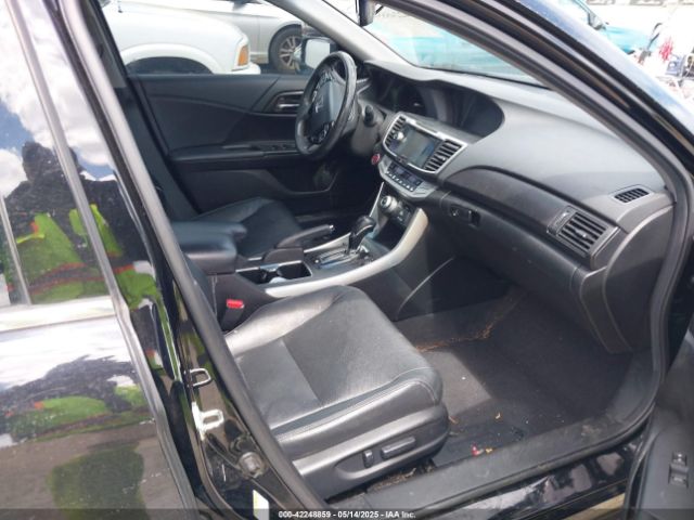 1HGCR6F73FA010102 Honda Accord Hybrid Touring