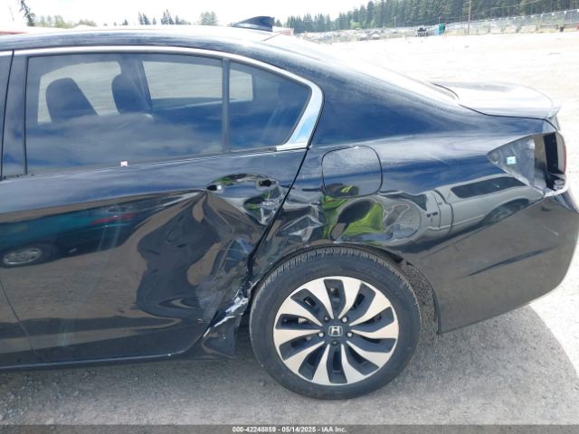 1HGCR6F73FA010102 Honda Accord Hybrid Touring