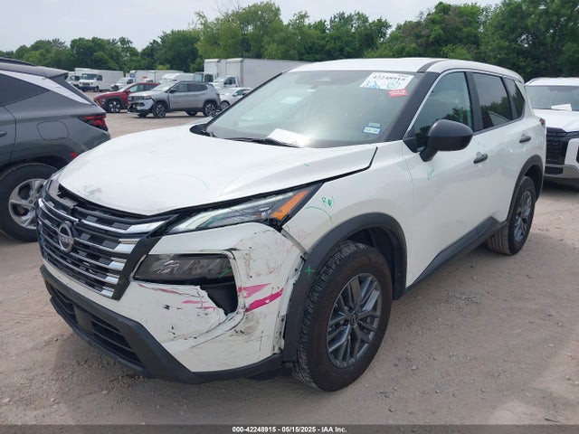 5N1BT3AA0RC714789 Nissan Rogue S Fwd