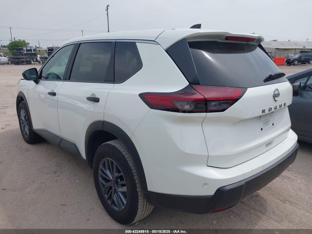 5N1BT3AA0RC714789 Nissan Rogue S Fwd