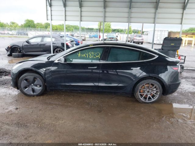 5YJ3E1EA7JF122976 Tesla Model 3 Long Range/mid Range