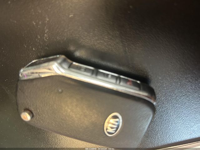 3KPF24AD2KE098732 KIA Forte Lxs
