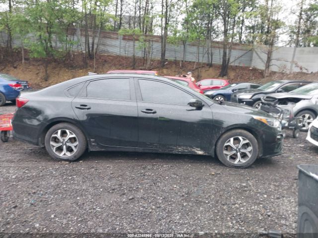 3KPF24AD2KE098732 KIA Forte Lxs