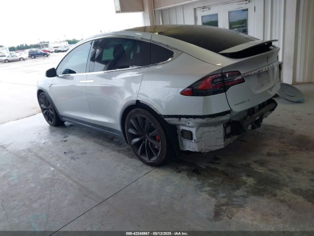 2016 TESLA MODEL X 5YJXCBE49GF022006 Photo 2