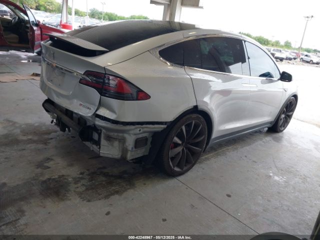 2016 TESLA MODEL X 5YJXCBE49GF022006 Photo 3