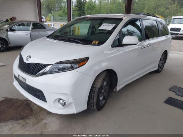 5TDXK3DC6FS632263 Toyota Sienna Se 8 Passenger