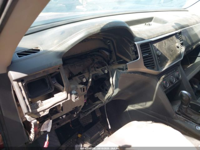1V2CP2CA1JC595089 Volkswagen Atlas 2.0t Se