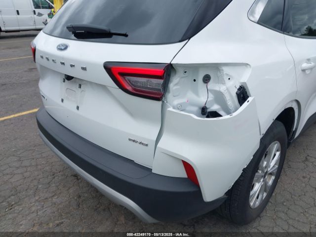 1FMCU9GN0RUA66671 Ford Escape Active