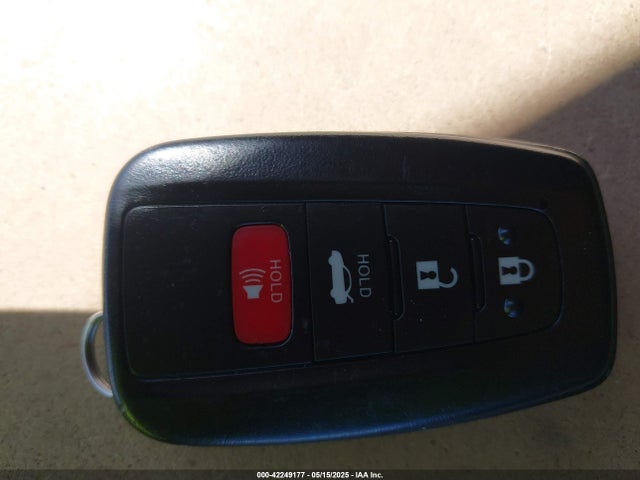 4T1B11HKXJU152147 Toyota a25a-fks