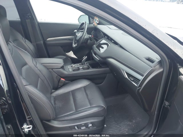 2020 CADILLAC XT4 1GYFZCR49LF049541 Photo 4
