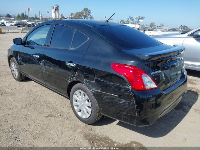 3N1CN7AP4JL811407 Nissan 2018