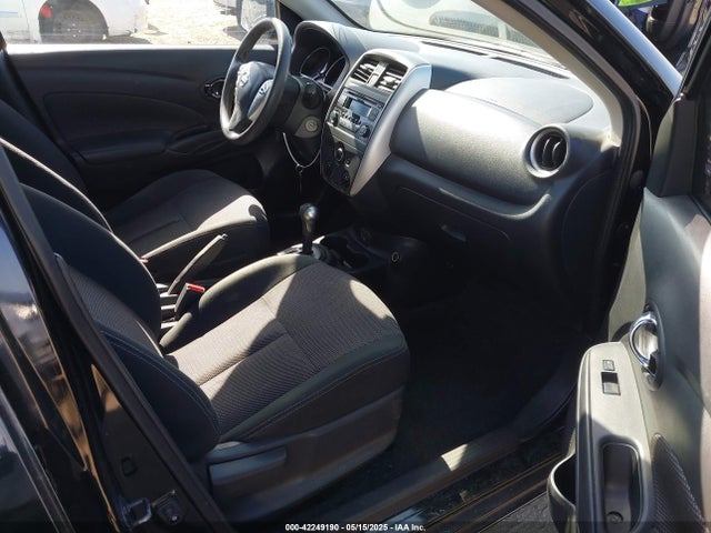 3N1CN7AP4JL811407 Nissan 2018