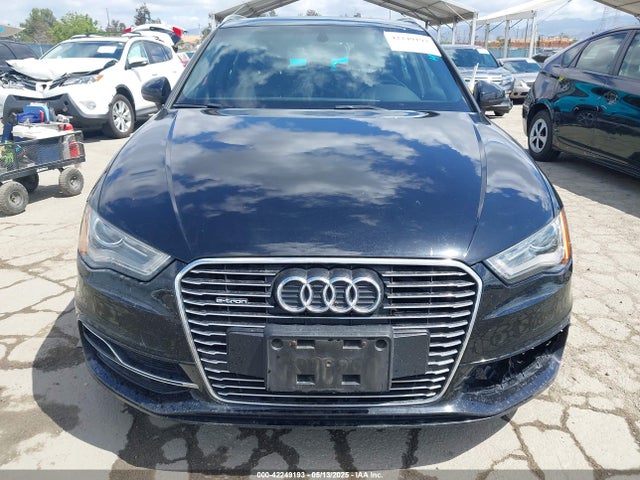 WAUUPBFF6GA107043 Audi A3 E-tron 1.4t Premium