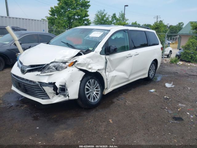 2020 TOYOTA SIENNA 5TDYZ3DC3LS048818 Photo 1
