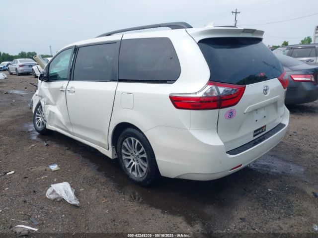 2020 TOYOTA SIENNA 5TDYZ3DC3LS048818 Photo 2