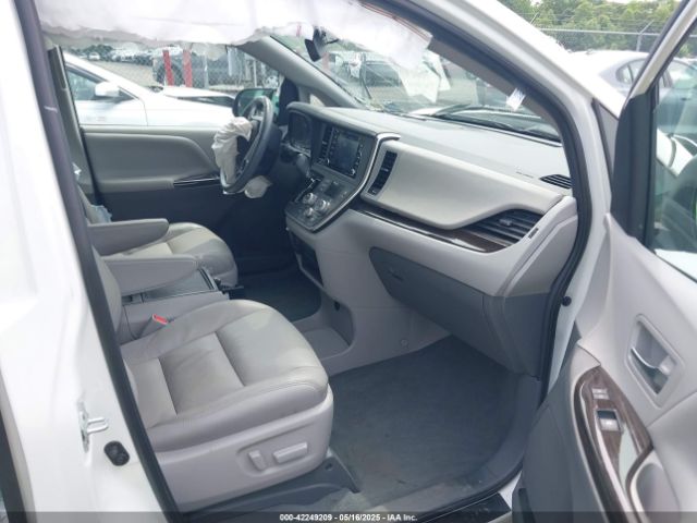 2020 TOYOTA SIENNA 5TDYZ3DC3LS048818 Photo 4