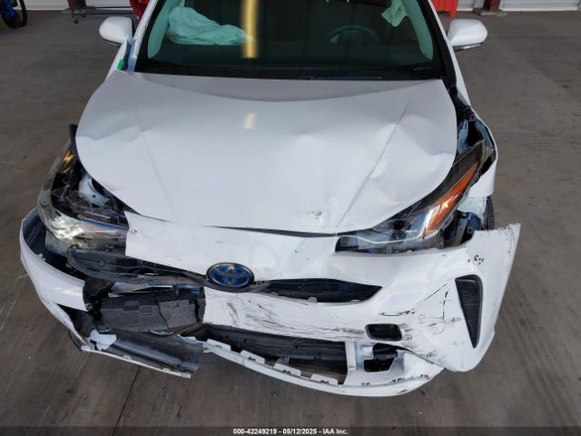 JTDKAMFU5M3146342 Toyota Prius Le