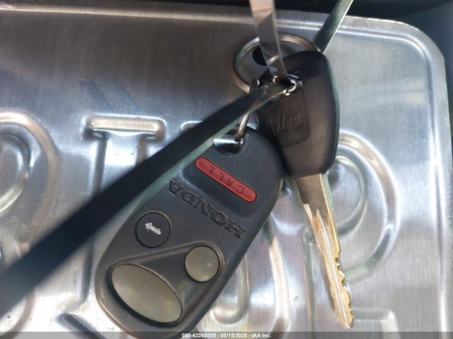2002 HONDA S2000 JHMAP11402T000717 Photo 10