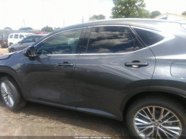 2T2GKCEZ2SC032602 Lexus Nx 350h Premium