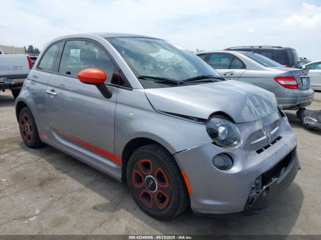 2017 FIAT 500E 3C3CFFGE3HT565426 Photo 0