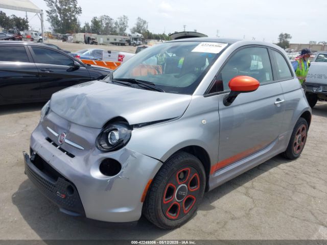 2017 FIAT 500E 3C3CFFGE3HT565426 Photo 1