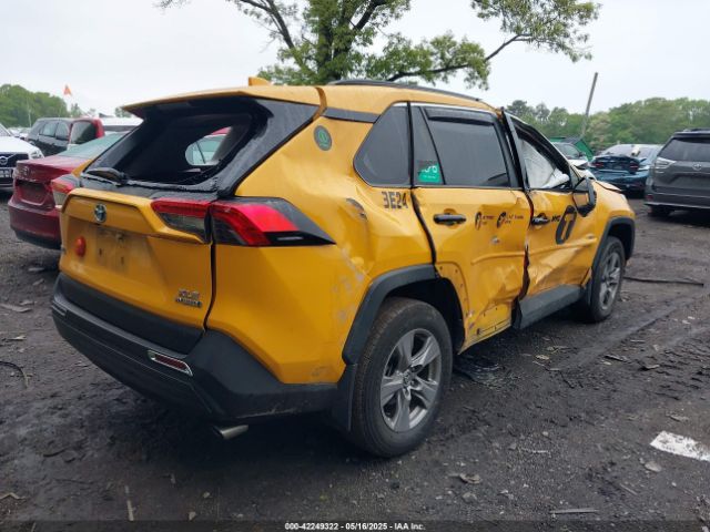 2023 TOYOTA RAV4 HYBRID JTMRWRFVXPJ057386 Photo 3