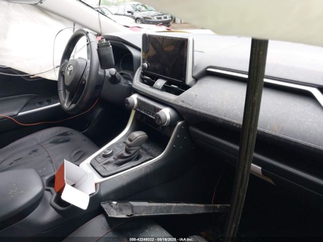 2023 TOYOTA RAV4 HYBRID JTMRWRFVXPJ057386 Photo 4