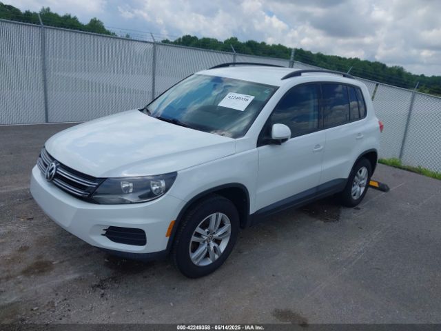 WVGAV7AX8FW606559 Volkswagen TIGUAN S